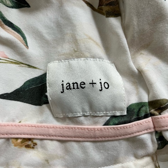 Jane+Jo Magnolia Blossom Set - Picture 4 of 4